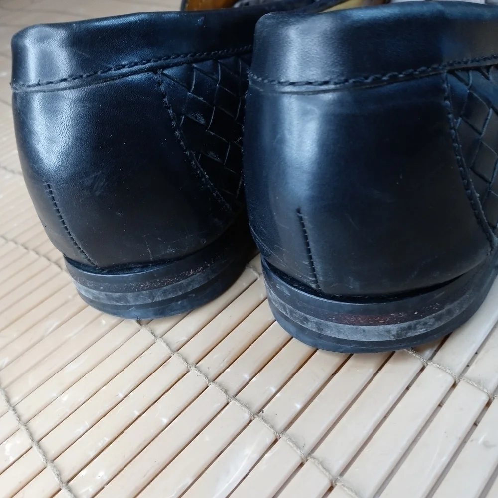 Cole Haan NkeAir men's black woven leather penny loafers. Mismatched. Right shoe